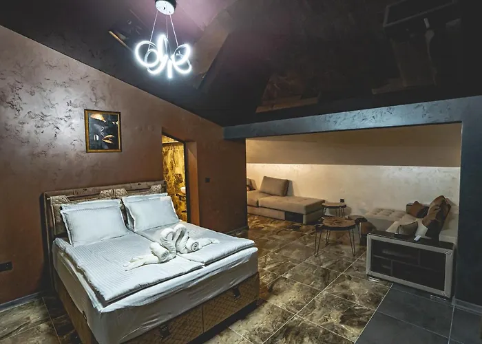 амрита Willa Tsigov Chark